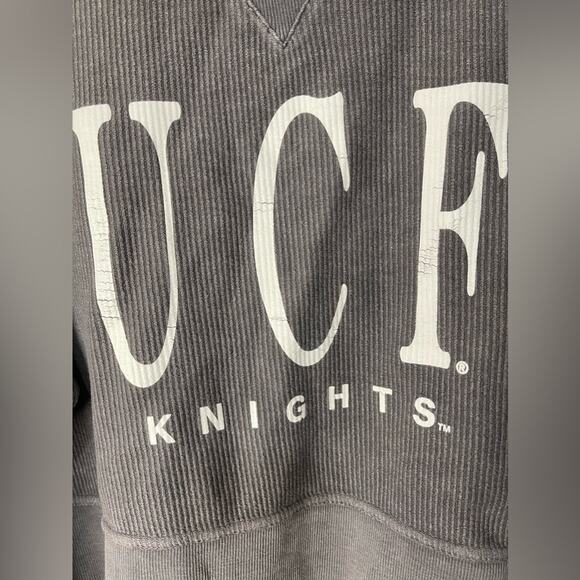 UCF Central Florida Knights Faded Grey Ribbed Crop Sweatshirt size Medium - Picture 2 of 5